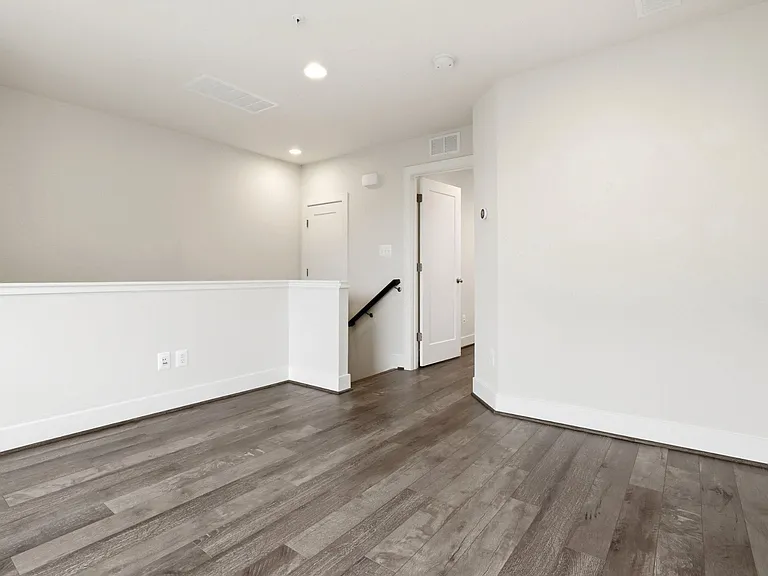 6924 Rockledge Dr — Photo 33