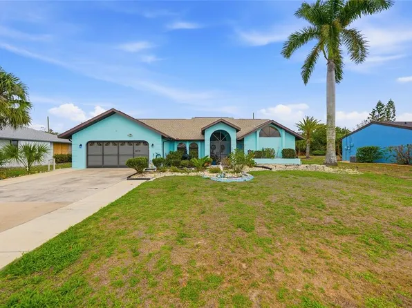 19326 Edgewater Dr, Pt Charlotte, FL 33948