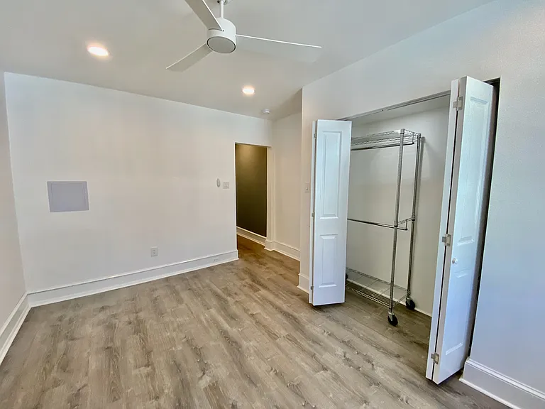 2532 S Broad St #2 — Photo 21