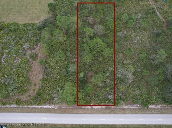 616 Cowhouse Rd, Lorida, FL 33857