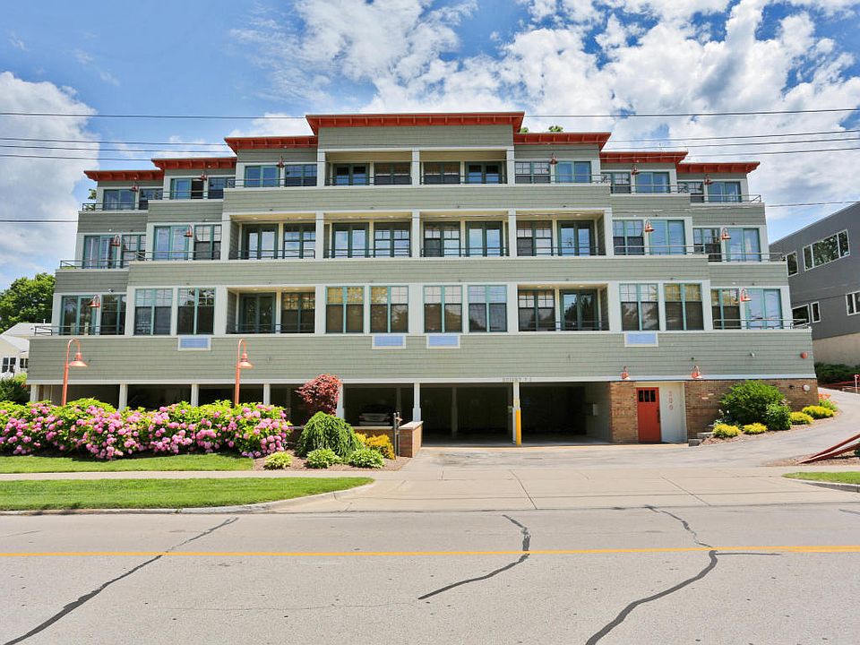 1st image of 200 S Harbor Dr APT 1