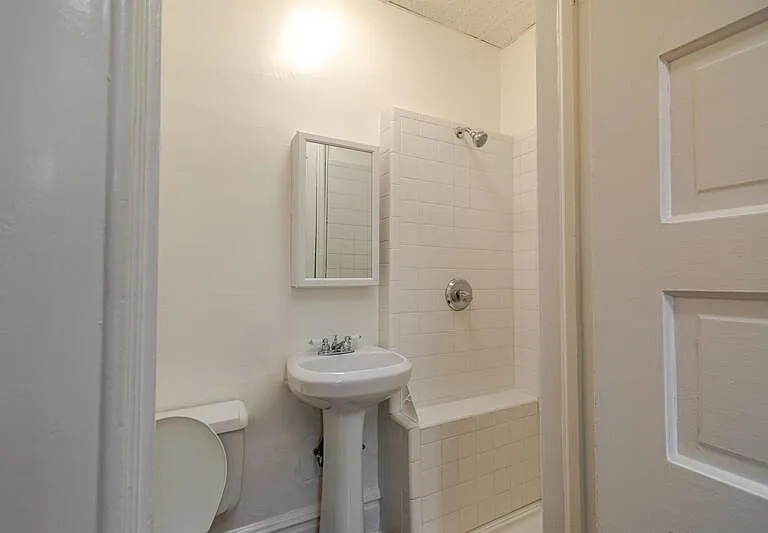 1207 N Clayton St #5 — Photo 11