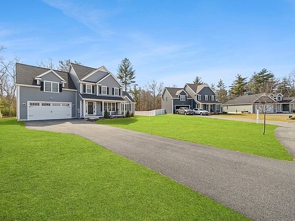 3rd image of 64 Copperwood Rd