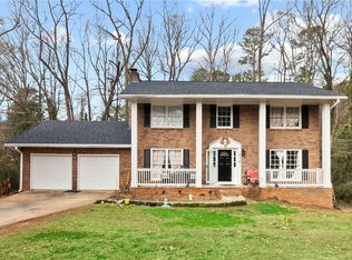 978 Abingdon Ct, Stone Mountain, GA 30083