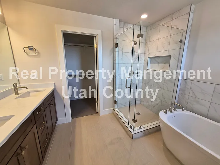 2172 E Fox Mdw — Photo 32