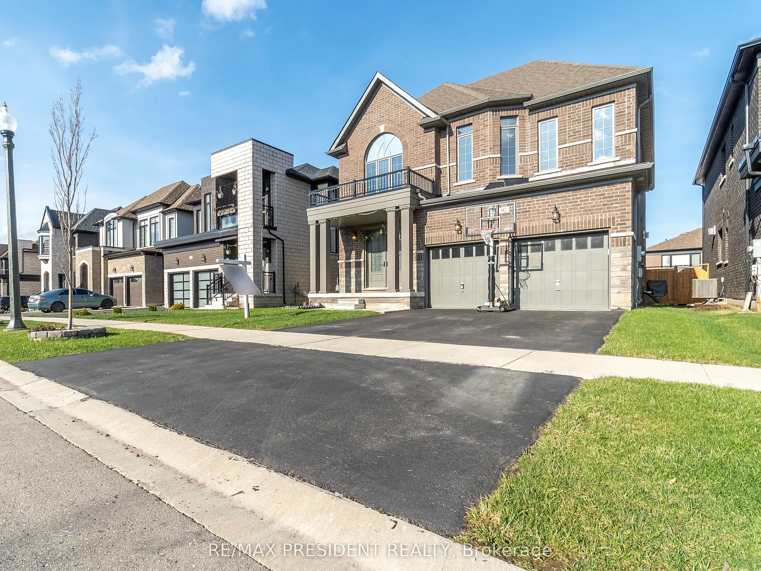 4 bed, $2,999 — Photo 2
