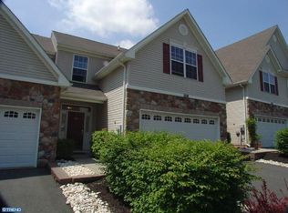 208 Brinley Dr, Pennington, NJ
