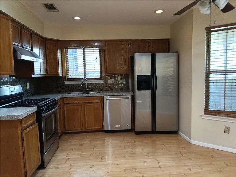 514 Maple Run — Photo 3