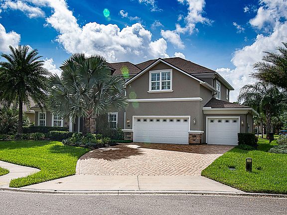 3rd image of 789 Port Charlotte Dr