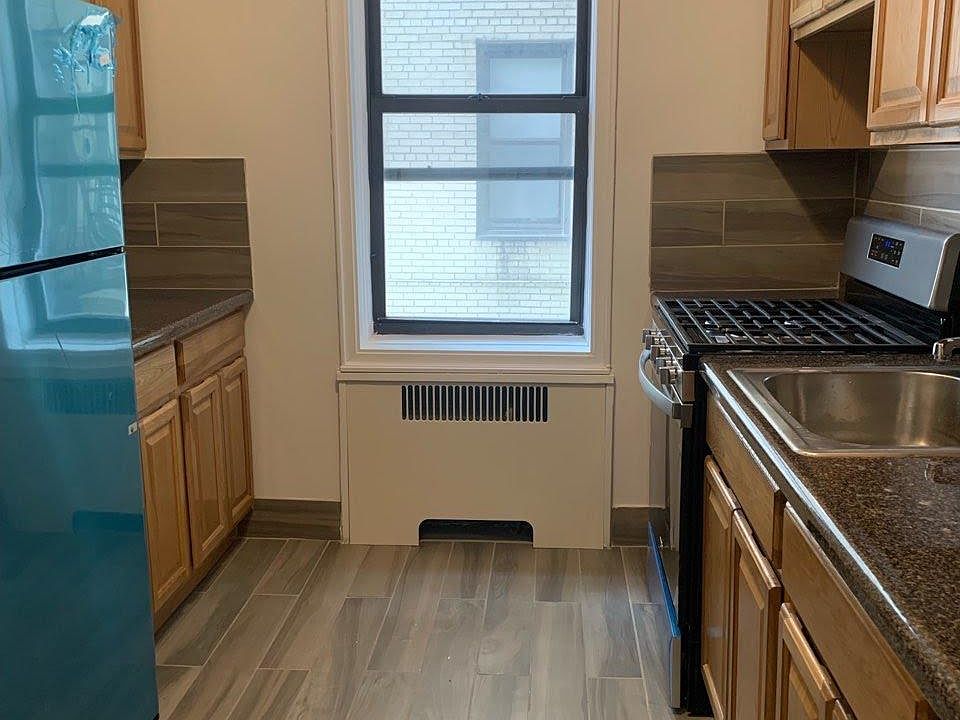 1st image of 33 Loudoun St APT 2A
