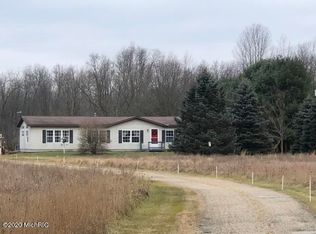 35815 44th Ave, Paw Paw, MI 49079