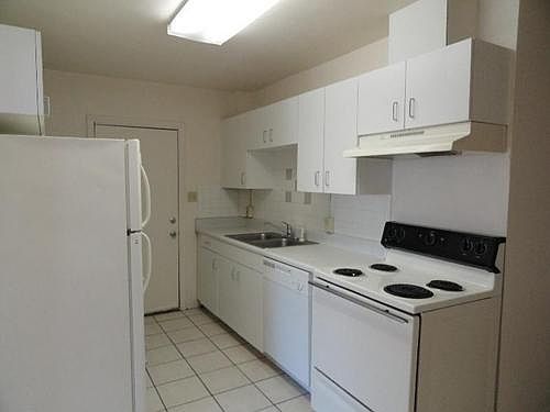5th image of 1434 Hudson St