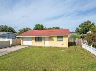 1401 Nichols Dr, Tavares, FL 32778