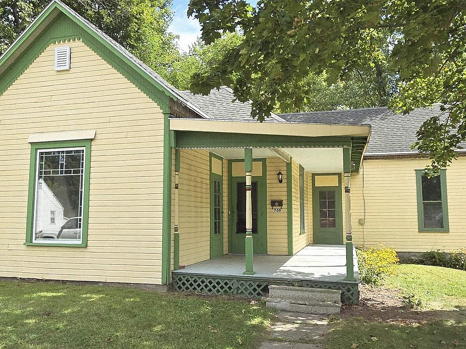 1st image of 709 N Sycamore St