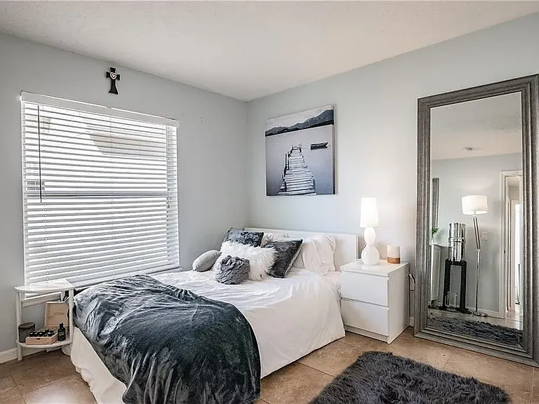 4158 Forest Island Dr — Photo 2