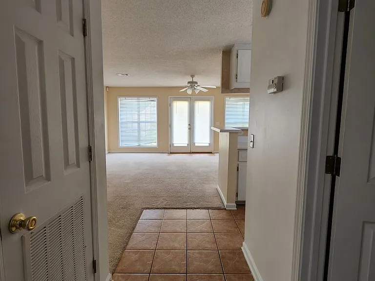143 S Springview Dr — Photo 8