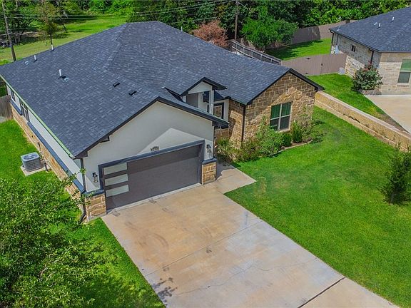 2nd image of 4410 Austin Cir