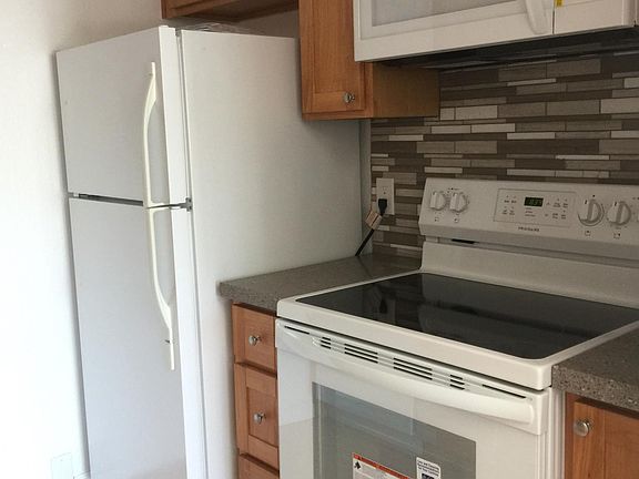 4th image of 2209 Hastings Dr #57