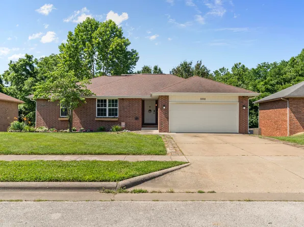 3898 W Parkridge Circle, Springfield, MO 65802