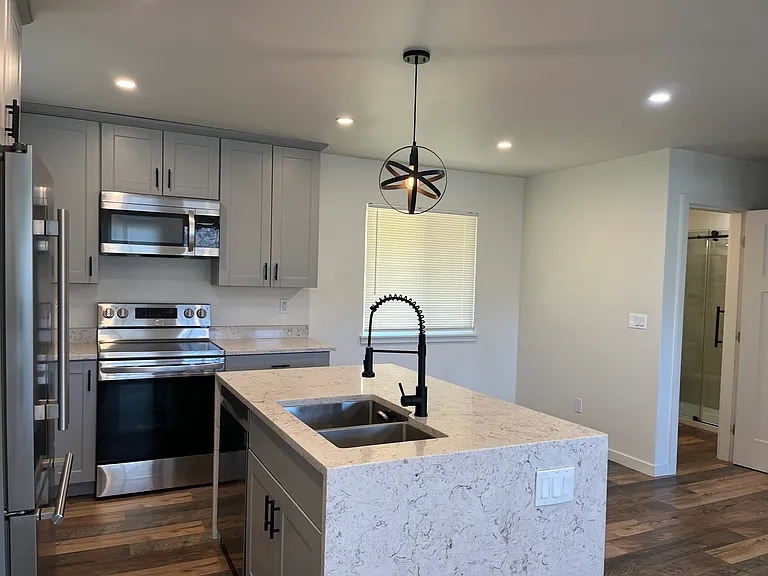 801 Sierra Vista Way #22 — Photo 2