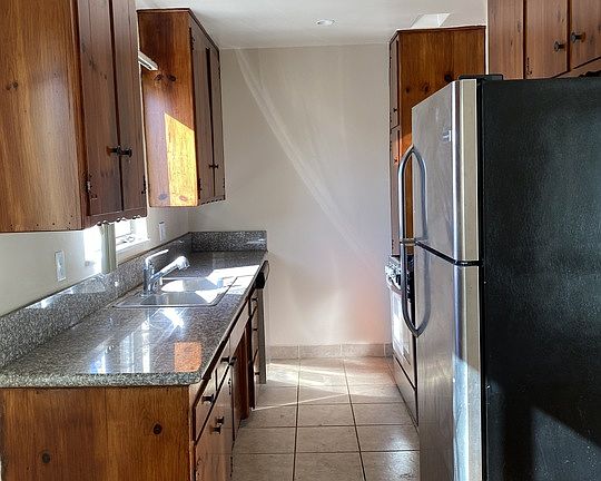 2nd image of 1453 Butler Ave APT 4
