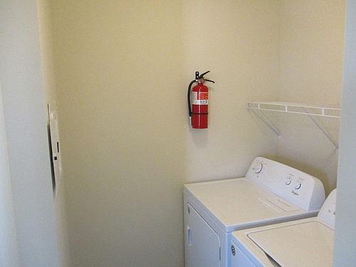 4th image of 234 Blanch Manor St