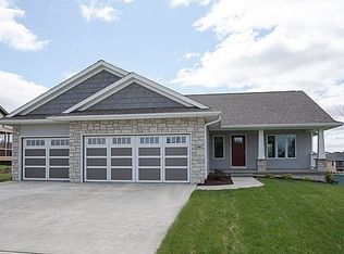 1280 Wildcat Ln, Iowa City, IA 52246