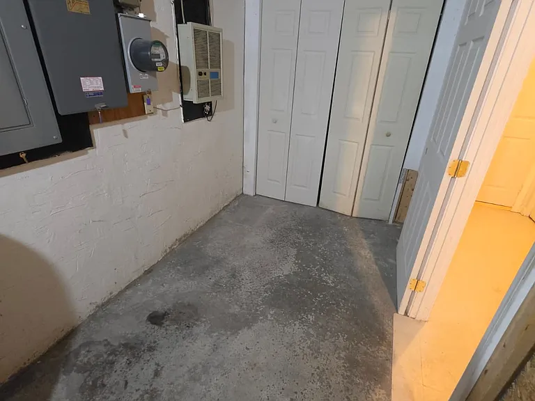794 Court St #D — Photo 27