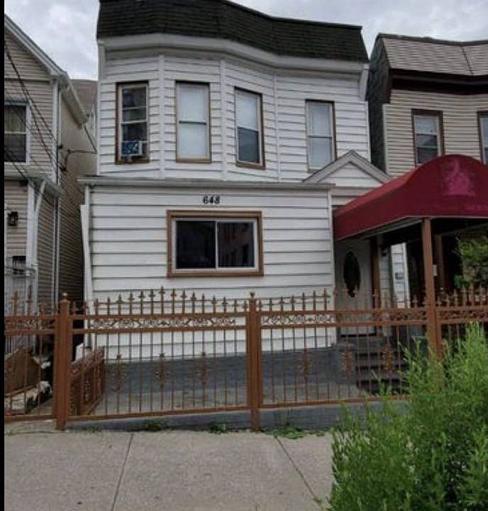 1st image of 648 E 228th St