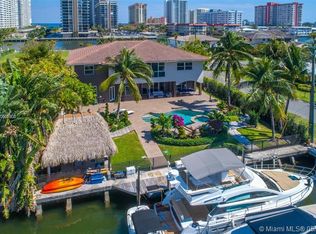 552 Palm Dr, Hallandale, FL 33009