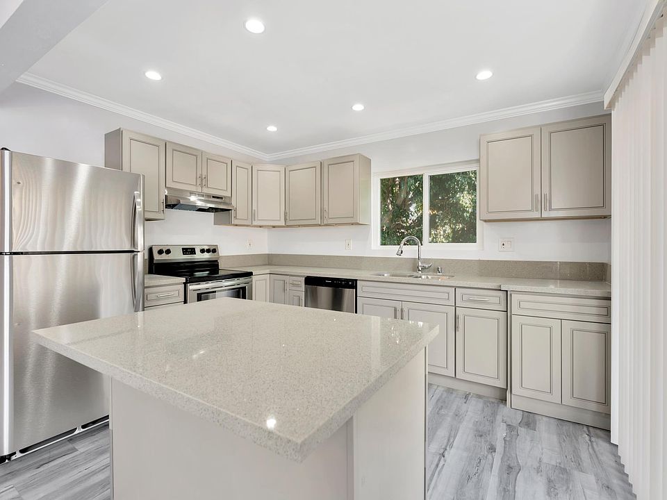 1st image of 875 Glenway Dr #45