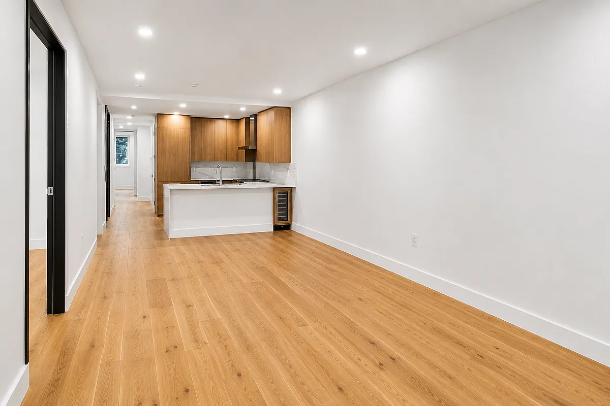 231 West 20th Street 2