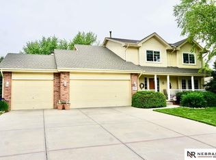 13608 S 18th St, Bellevue, NE 68123