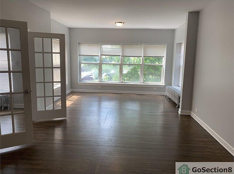 1st image of 6437 S Kenwood Ave #21