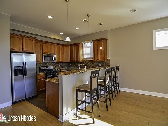 2nd image of 4006 N Kilbourn Ave #3