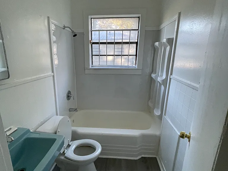 20 Woodlawn St #2014 — Photo 5