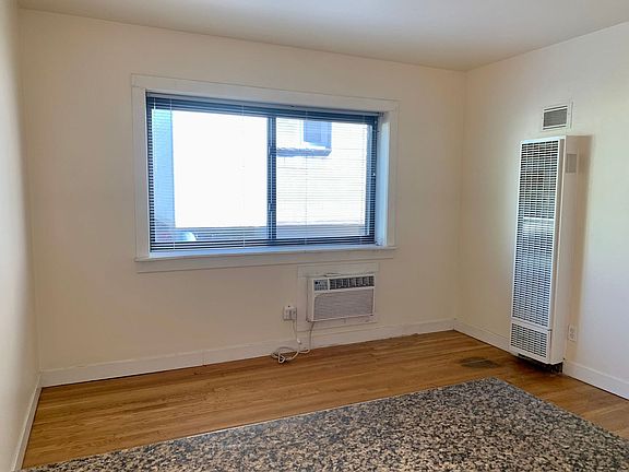 3rd image of 1639 N Farwell Ave APT 108