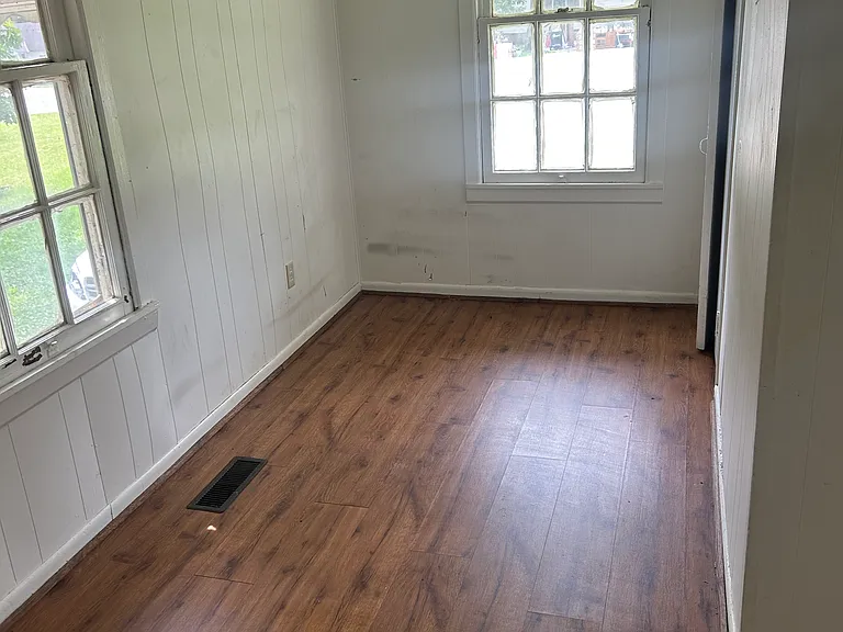 3325 Forrest Ave — Photo 8