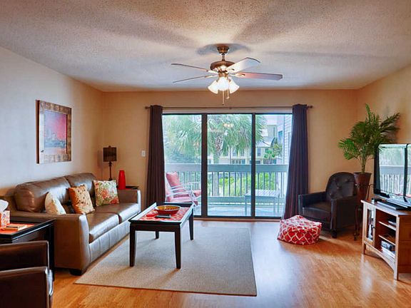 3rd image of 8522 Gulf Blvd APT 43