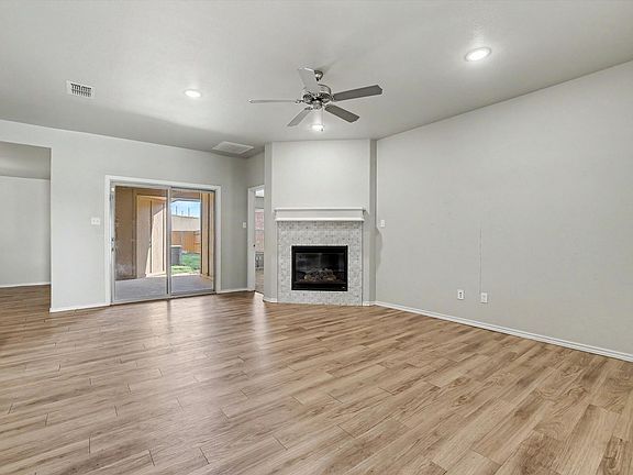 4th image of 6902 67th St