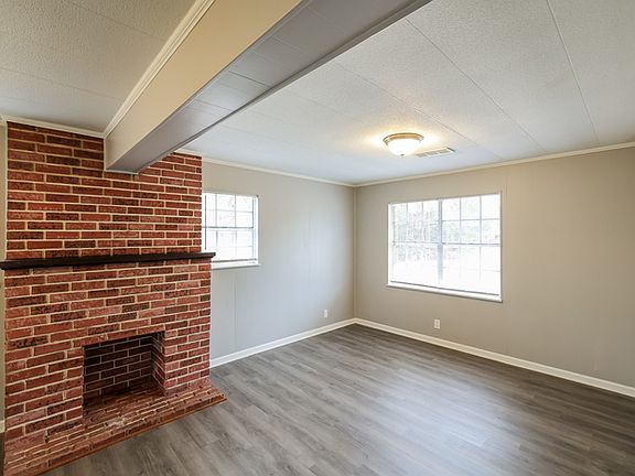 4th image of 3441 49th St E