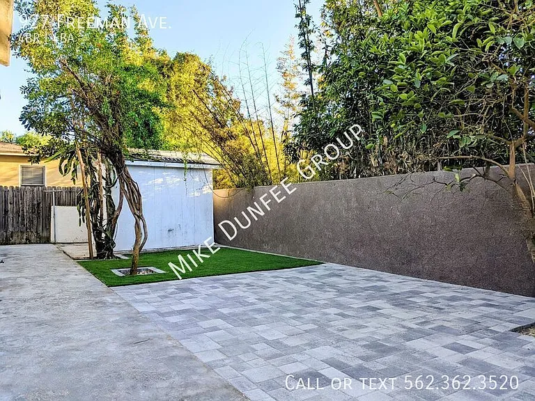 927 Freeman Ave — Photo 11