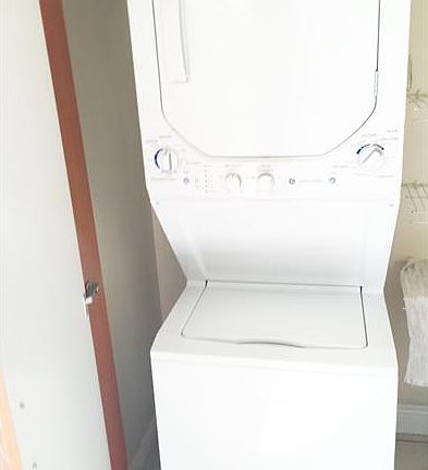 5th image of 15405 Miami Lakeway N #1061