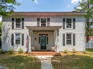 329 N Main St, Bowling Green, VA 22427