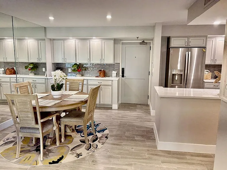 260 Seaview Ct #508 — Photo 5