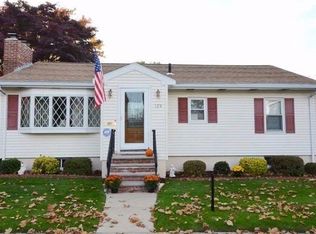 129 Brookline St, Watertown, MA 02472