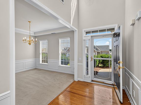 5th image of 8932 Elrose Pl