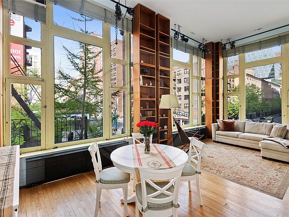 3rd image of 100 W 15th St APT 2I