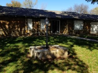 906 Kiowa Dr, Burkburnett, TX 76354