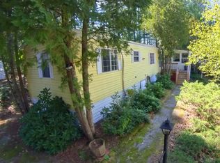 24 Chapparel Dr, Londonderry, NH 03053